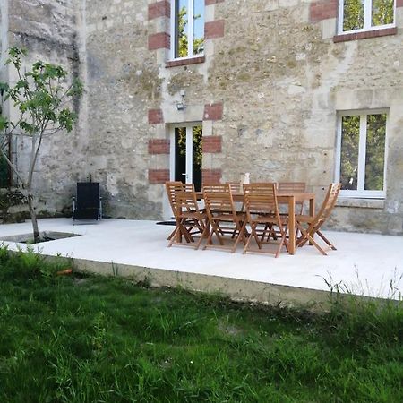 Au Repos Du Verger Couvrelles Exteriör bild