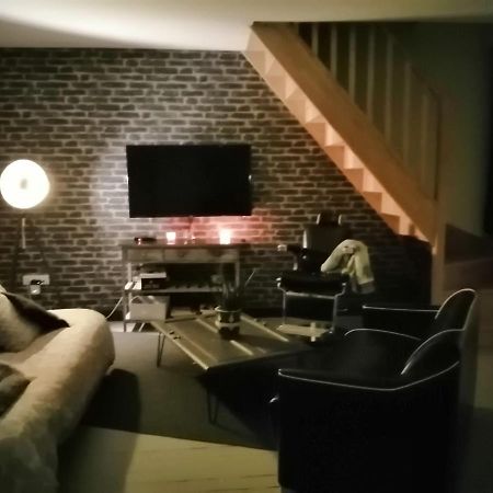 Au Repos Du Verger Couvrelles Exteriör bild