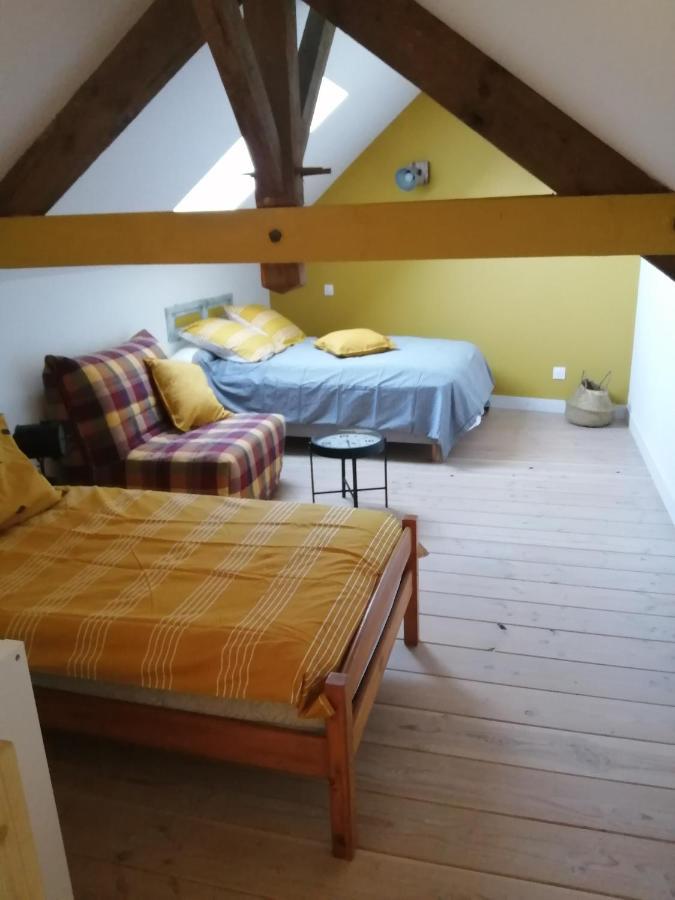 Au Repos Du Verger Couvrelles Exteriör bild