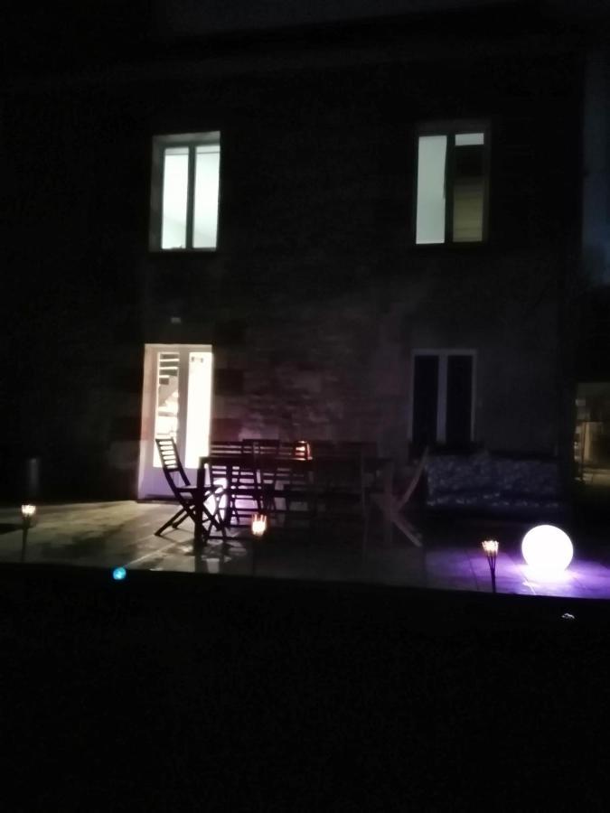 Au Repos Du Verger Couvrelles Exteriör bild