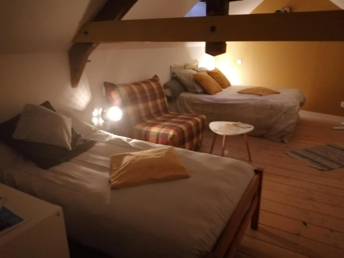 Au Repos Du Verger Couvrelles Exteriör bild